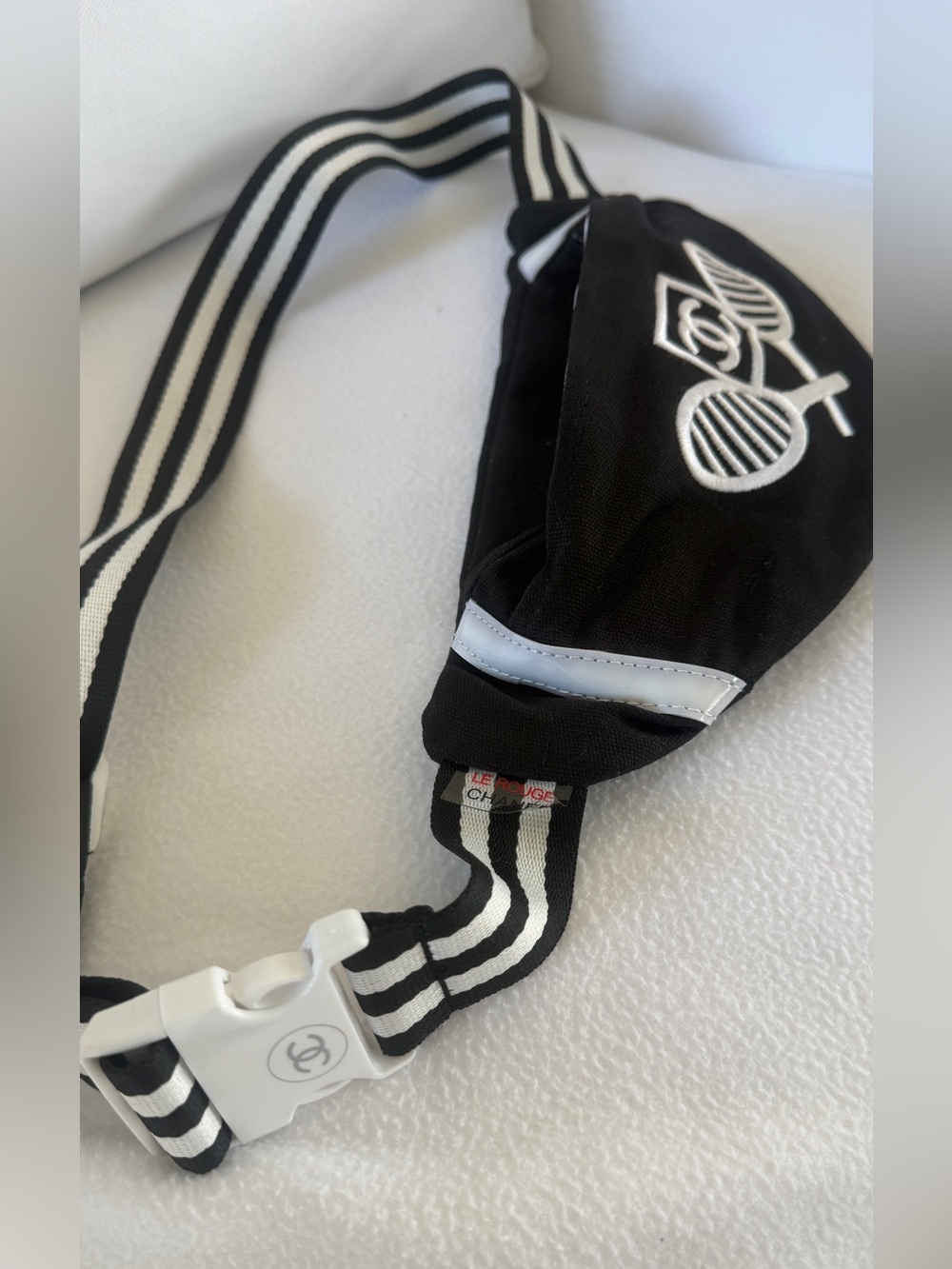 CHANEL Black and White Striped Logo Belt Pouch - Picture 6 of 12